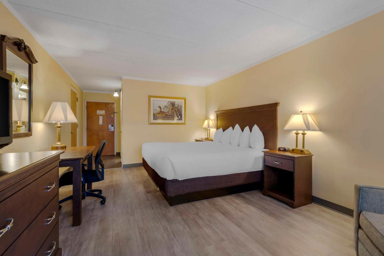 Western Of George Hotel Lake George